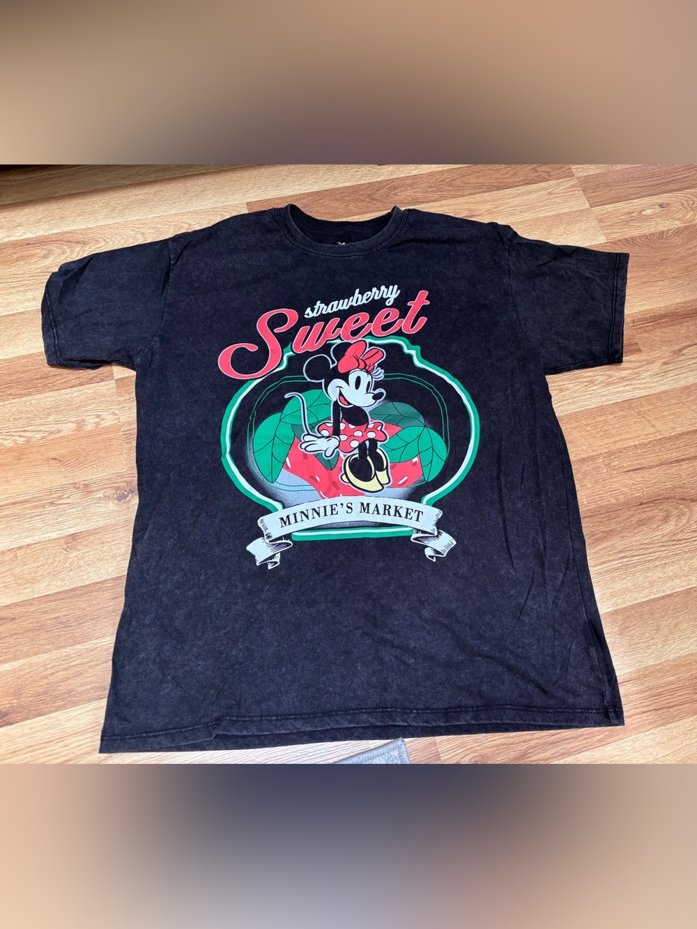 Disney Minnie Mouse Women's Black Mineral Wash Strawberry Sweet T-shirt XL